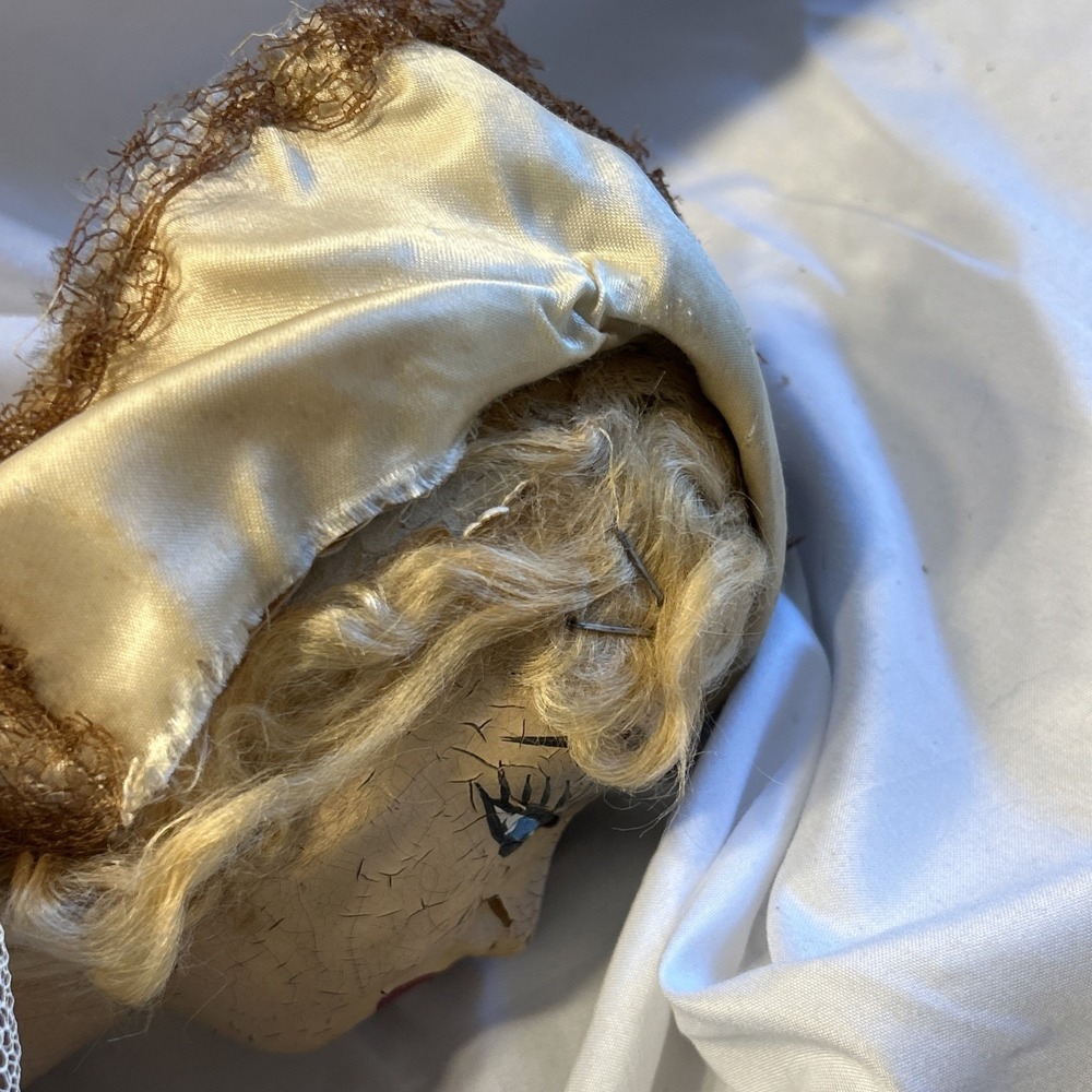 Antique Boudoir Bed Doll 1920- 1930 with Clothes Blue eyes red lips Blonde - Picture 11 of 13